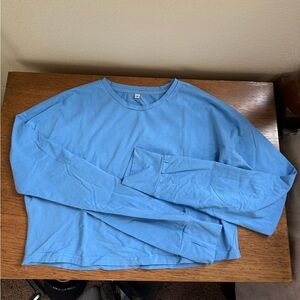 Cropped blue long sleeve